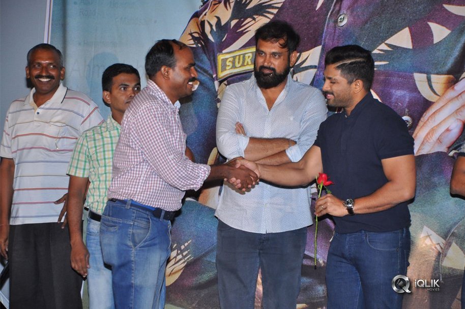 Army-People-Watching-Naa-Peru-Surya-Naa-illu-India-Movie-Photos